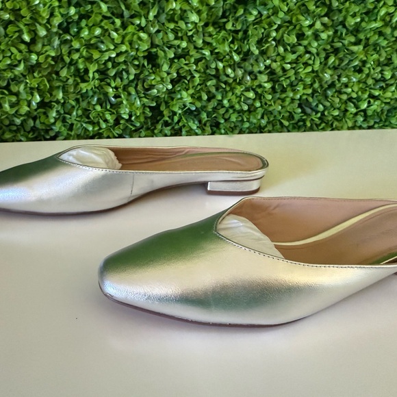 Banana Republic Metallic Silver Mules - Picture 6 of 8